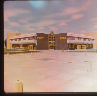 Hauptpost Berlin Marzahn, Foto Repro Anja Elisabeth WitteBerlinische Galerie